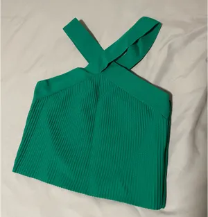 Sincerely Jules ribbed green going out top thumbnail 2
