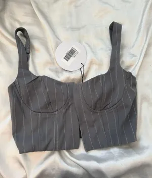 Crop Top thumbnail 1