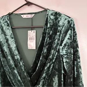 NWT Mango Green Crushed Velvet V-neck Ruched Long Sleeve Mini Dress Size XXL thumbnail 5