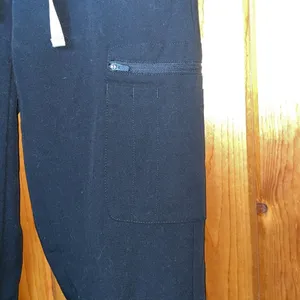 FIGS Zomora black fig scrub pants size XS doctors nurse scrub pants work wear women’s thumbnail 4