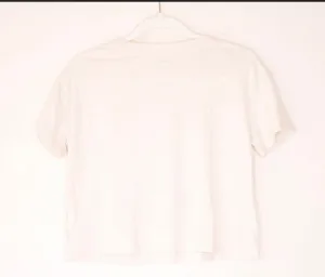 Old Navy Dolly Parton  Cropped Tee Sz L thumbnail 3