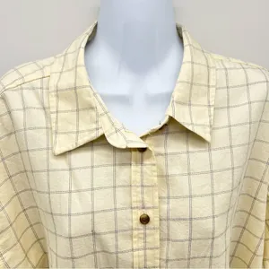 Universal Thread Women’s Cream Plaid Button Down 100% Cotton Shirt-Size M thumbnail 4
