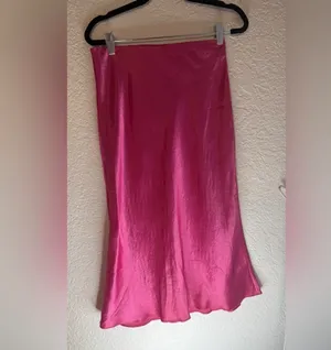 Babaton Satin Midi Skirt - Vibrant Pink (Size 4) thumbnail 13