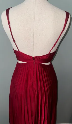Abercrombie Giselle Pleated Cutout Maxi Dress thumbnail 5
