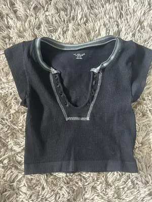 Urban Outfitters Crop Top thumbnail 2