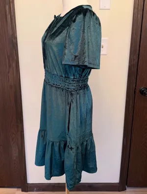 French Connection Dark Green Velvet Tiered Midi Dress thumbnail 7