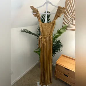 SAYLOR IMARA MAXI GOLD PLEATED DRESS SZ xs‎ thumbnail 3