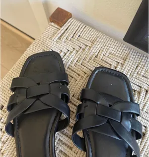 Black sandals size 8 thumbnail 3