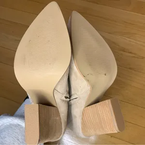 Steve Madden Rickki Suede Cream Pointed Toe Booties - Size 8 thumbnail 8