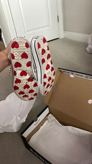 Woman’s heart converse high top thumbnail 5