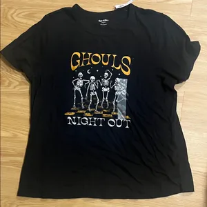 Old Navy Black 'Ghouls Night‎ Out' Skeleton Halloween Tee Large NEW thumbnail 2