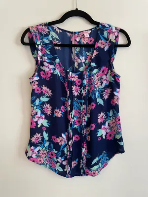 Candie’s Sleeveless Blouse thumbnail 1