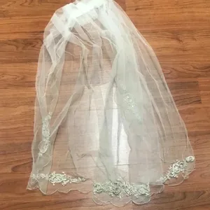 David’s Bridal Ivory Scalloped Edge Veil thumbnail 10