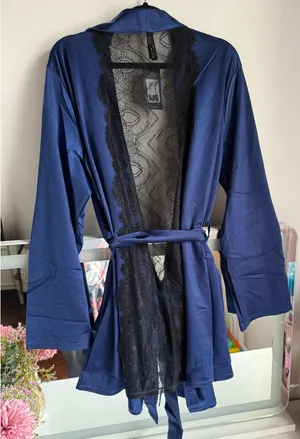 OH La la Cheri Saskia Satin And Luce Robe thumbnail 5