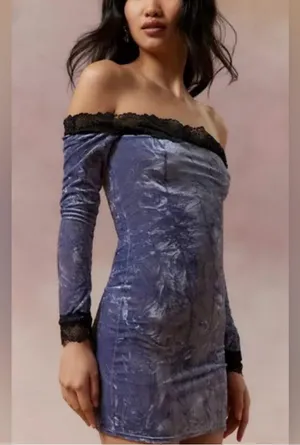 Urban Outfitters Kimchi Blue Blue Ryder Velvet Mini Dress Size S thumbnail 1