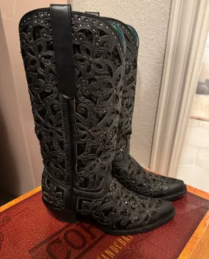 Black womens corral boots  thumbnail 1
