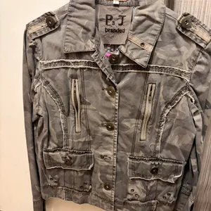 pre-owned Vintage Picasso P.J. brand camouflage jacket with a phoenix bird embroidery detail thumbnail 3