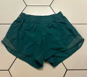 Lululemon Shorts Hotty Hot long size 6 thumbnail 1