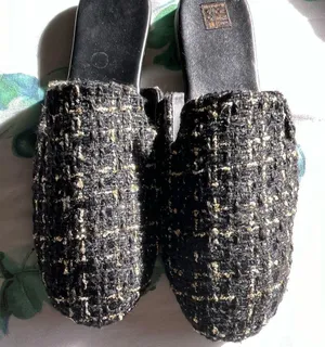 Black and Gold Textured Mules with Open Heel size 7.5/39 Sandals Elegant thumbnail 1