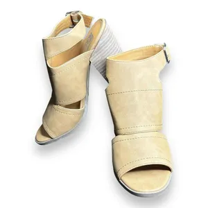 Dolce Vita‎ Kenli Perforated Block Heel Mule Size 9 thumbnail 5