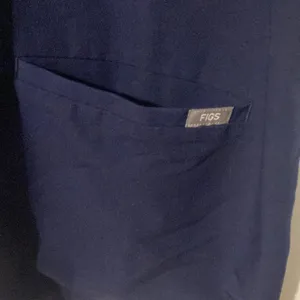 Figs Technical Collection 3 Pockets Women’s Size XL Blue Scrub Top thumbnail 2