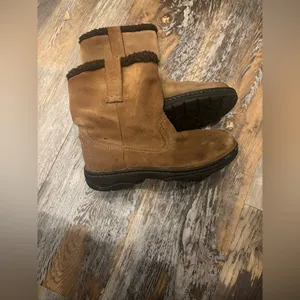 Ariat Fleece Fur Chukka Boots Cowboy Western Genuine Leather Suede Size 7.5 thumbnail 2