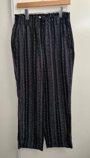 Briggs New York Black and Gray Vertical Stripe Joggers thumbnail 1
