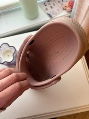 Pink shimmering Crocs  thumbnail 3