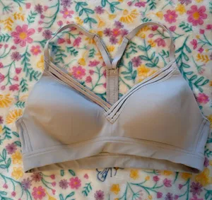 athleta bra thumbnail 1