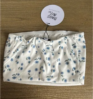 Princess Polly Crop Top thumbnail 2