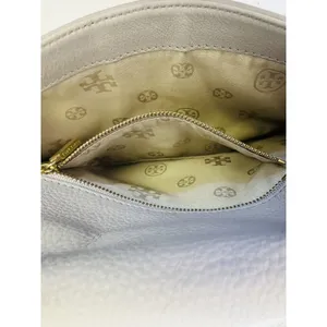 Tory Burch‎ Amanda Logo Gray Crossbody Clutch Gold Chain Flap Magnetic Closure thumbnail 12