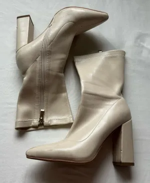 Boot heel thumbnail 1