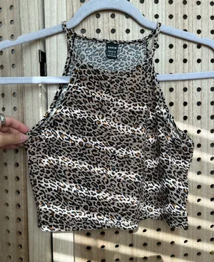 SheIn Cheetah Print Crop Top thumbnail 1