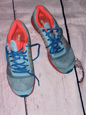 Women’s Reebok sublite blue and pink tennis shoes 7 thumbnail 3