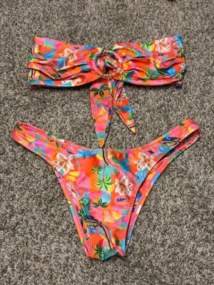 Kulani Kinis Bikini Set thumbnail 1