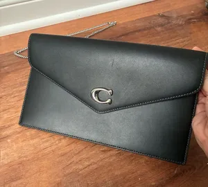 Coach Essential Small Leather Clutch Chain Crossbody Purse thumbnail 1