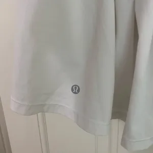 Lululemon Athletica White Athletic Tennis Skirt - Pleated Activewear Skort thumbnail 3