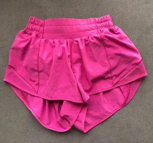 Lululemon L Hotty Hot Low-Rise Short 2.5" Sonic Pink 0 thumbnail 5