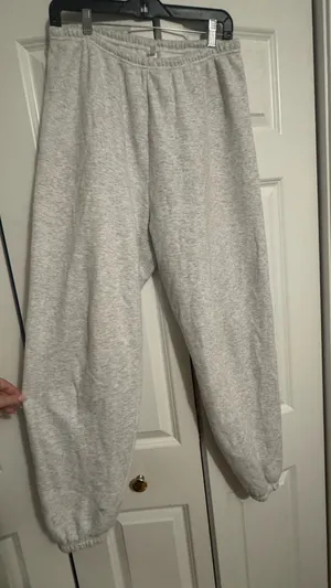 SKIMS Sweatpants thumbnail 1