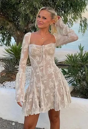 NWOT House of cb ANALISSA Vintage Cream Lace Corset Dress in long. Size Large+ thumbnail 1