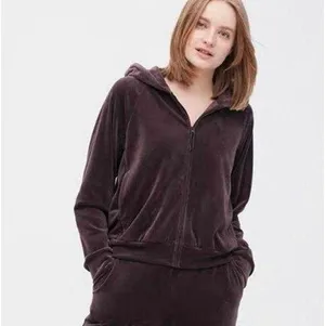 Uniqlo Ultra Stretch Smooth Hoodie thumbnail 2
