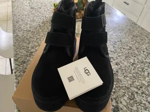 Ugg Boots Black thumbnail 2