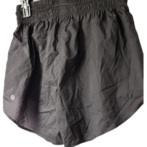 Lululemon Step Out High Rise Short 3" Size 6 thumbnail 5
