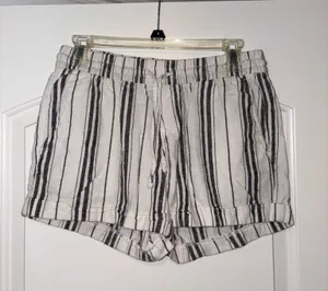 Old Navy Stripped Linen Shorts thumbnail 1