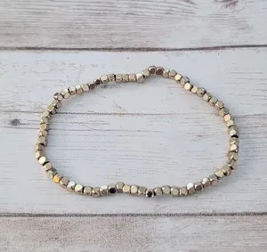 Gold Tone Stretch Bracelet thumbnail 1