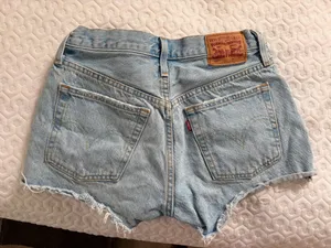 Levi’s 501 Shorts thumbnail 2