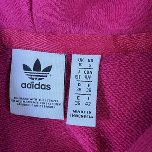 Adidas Women's Essentials Fleece‎ Hoodie Pink/ black Small thumbnail 6