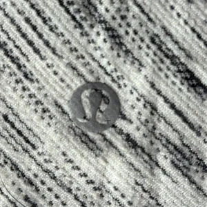 Lululemon Heathered Gray Top‎ Size Est. 10 EUC thumbnail 3