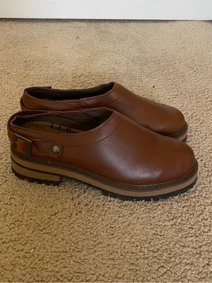 Woman's Clogs L.L.Bean Camden Hill Clog Convertible Strap Size 8.5 thumbnail 2