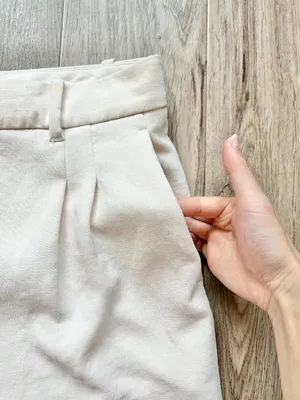 Aritzia Wilfred The Effortless Pant Wide Leg Crepette in Light Birch Size 16 thumbnail 4